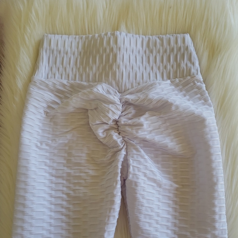 White Scrunch Butt Pants Brazilian Yoga - Picture 8 of 8